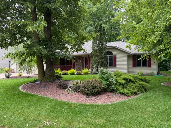 1912 Mapletree Rd, Howards Grove, WI 53083