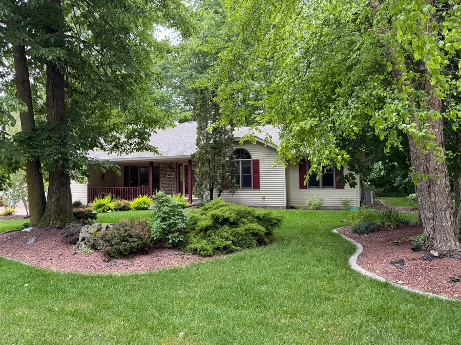 1912 Mapletree Rd, Howards Grove, WI 53083 - #2