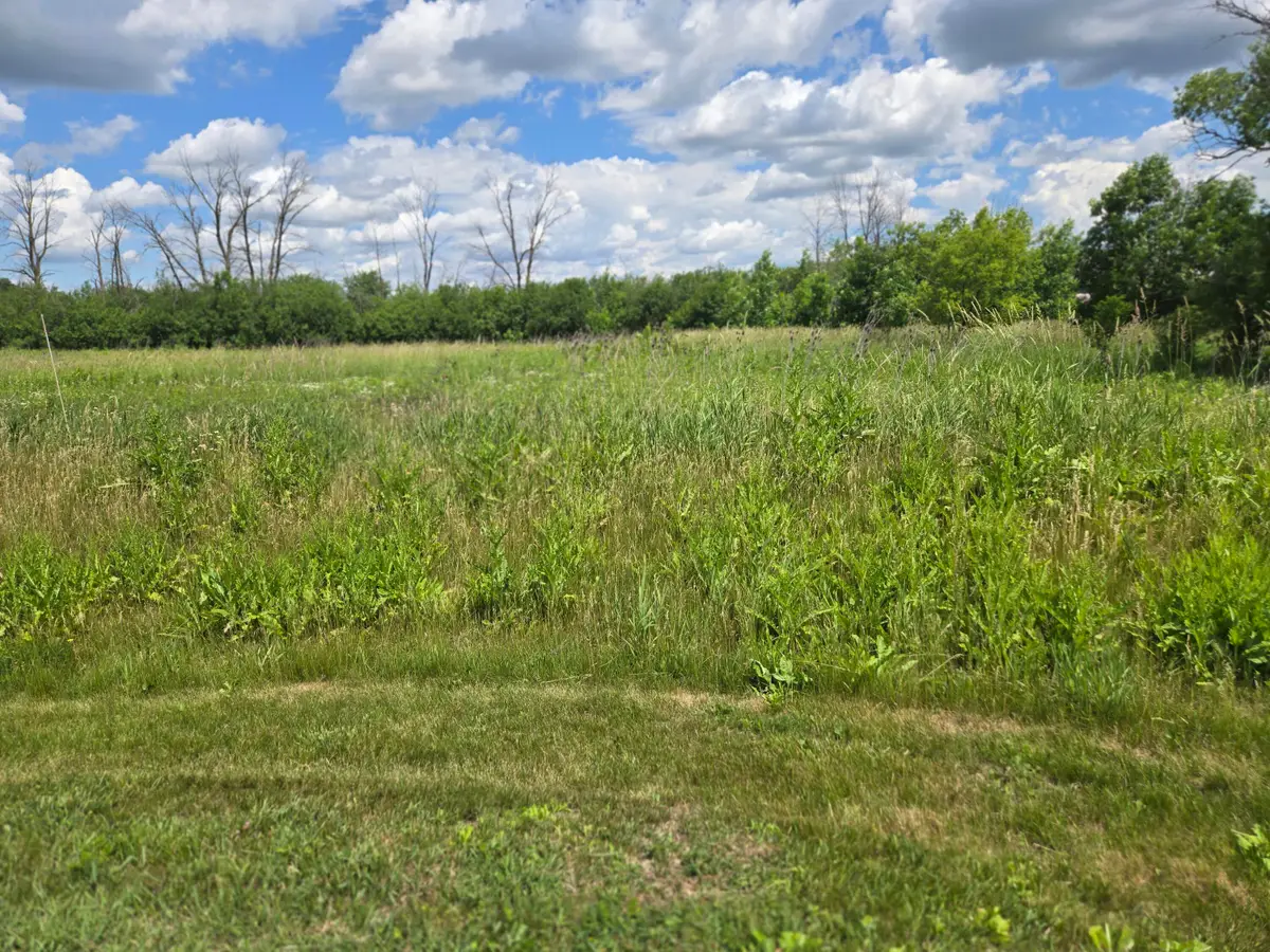 W177N7299 Raw Amber Ct, Menomonee Falls, WI 53051 - #1