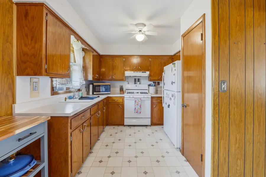 1817 Wilson Ave, Sheboygan, WI 53081 - #2