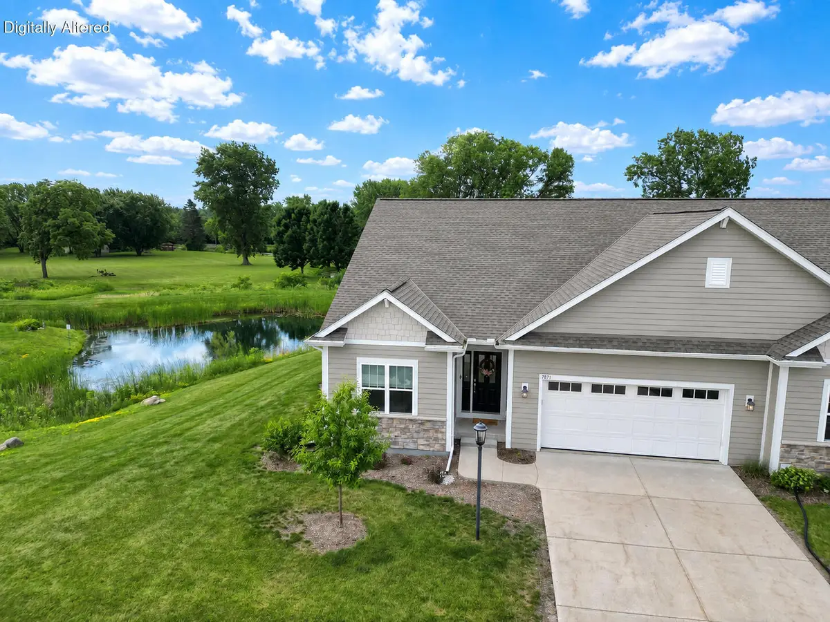 7871 W Park Circle Way S, Franklin, WI 53132 - #1