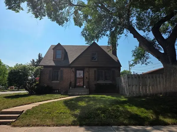 1654 S 20th St, Sheboygan, WI 53081