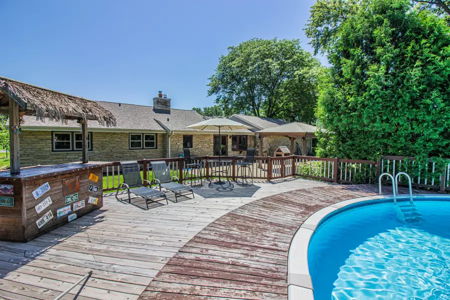 N80W16102 Rainbow Dr, Menomonee Falls, WI 53051 - #3