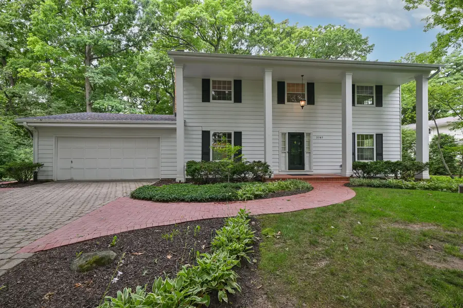 3767 S Shady Ln, New Berlin, WI 53146 - #2
