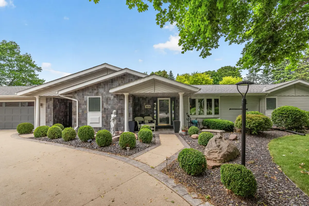 3624 Kettle Round St, Barton, WI 53095 - #1