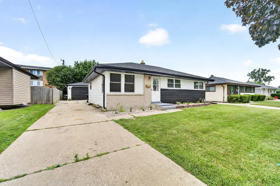2702 Loraine Ave, Racine, WI 53404 - #2