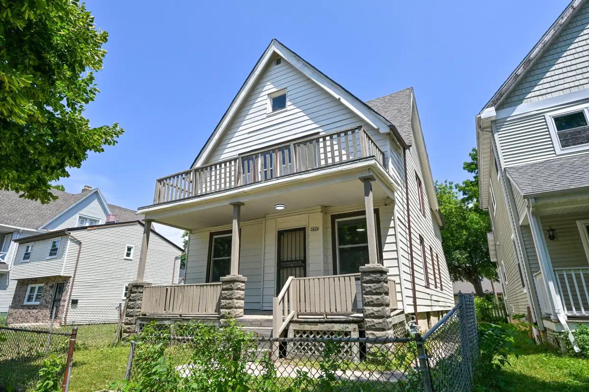 2448 N 28th St, Milwaukee, WI 53210 - #1