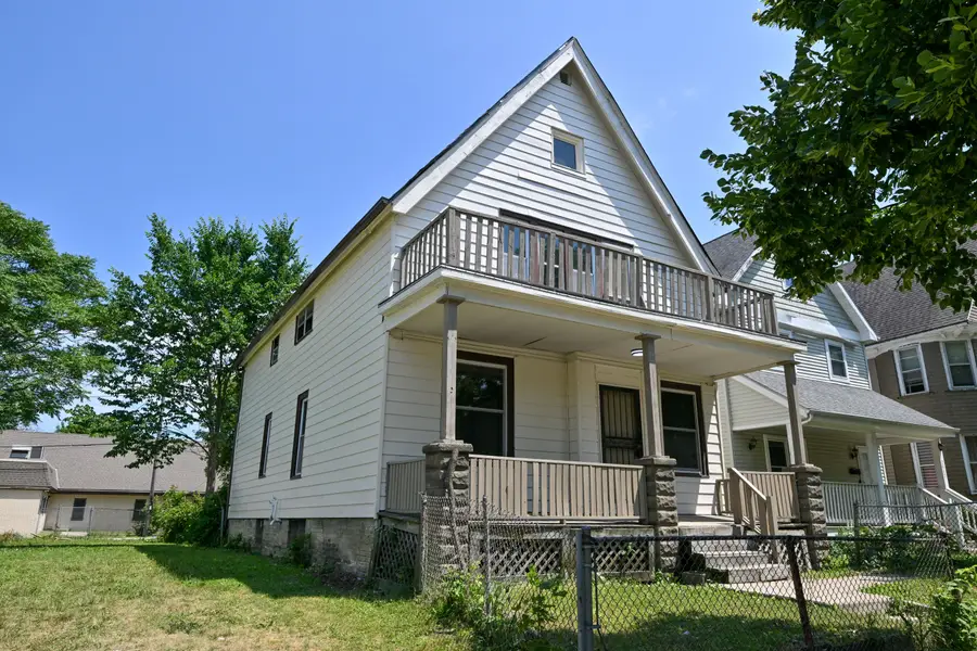 2448 N 28th St, Milwaukee, WI 53210 - #3