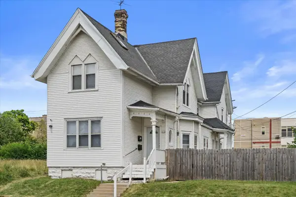 1116 N 13th St, Milwaukee, WI 53233