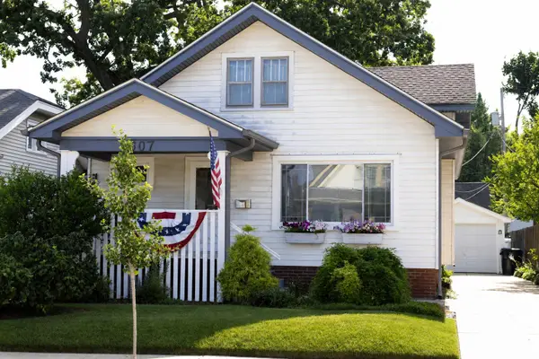 607 Monroe Ave, Racine, WI 53405