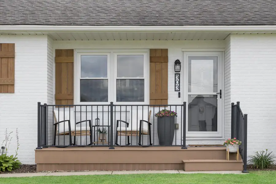 303 E State Rd, North Prairie, WI 53153 - #3