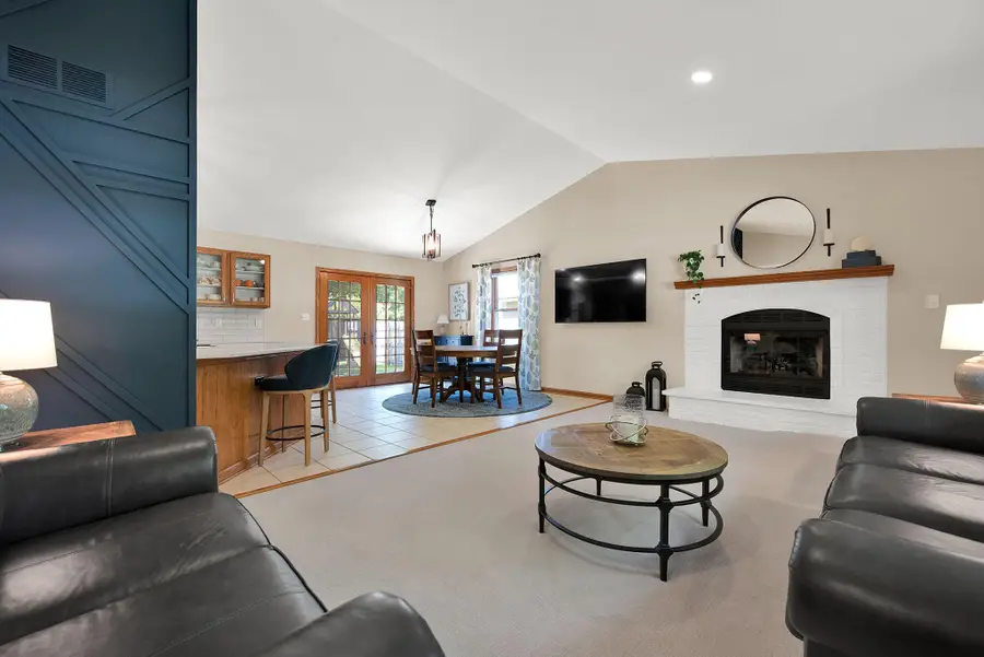 8381 S 15th Ave, Oak Creek, WI 53154 - #2