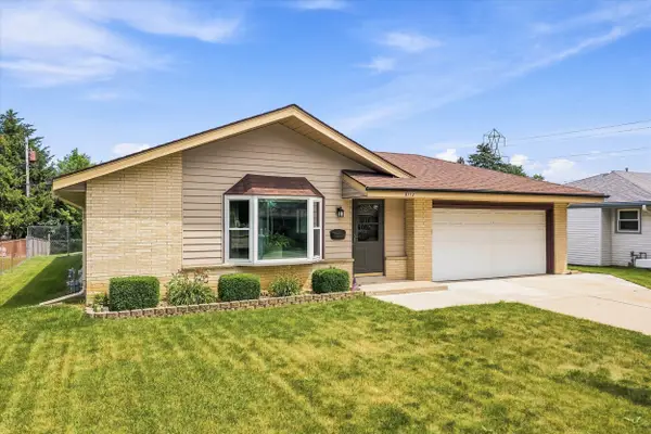 6112 S Indiana Ave, Cudahy, WI 53110