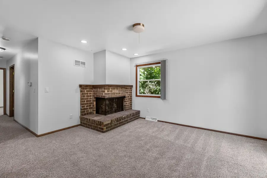 N101W15864 Santa Fe Dr, Germantown, WI 53022 - #2