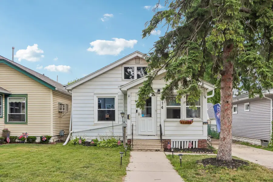 6214 W Stevenson St, Milwaukee, WI 53213 - #3
