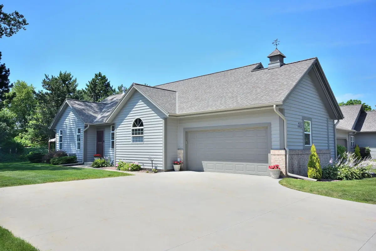 W232N3011 Emerald Ln, Pewaukee, WI 53072 - #1