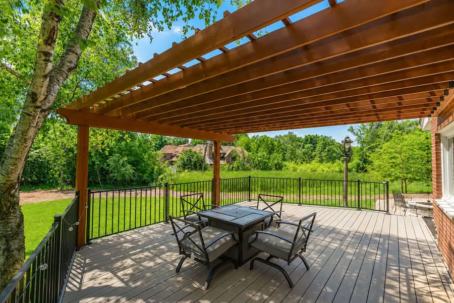 1125 W Heather Ln, River Hills, WI 53217 - #2