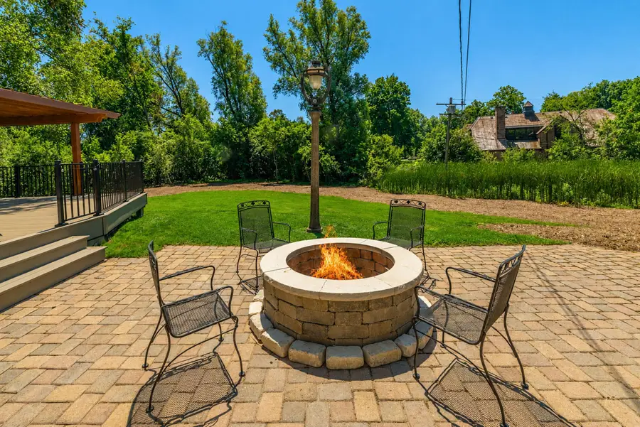 1125 W Heather Ln, River Hills, WI 53217 - #3