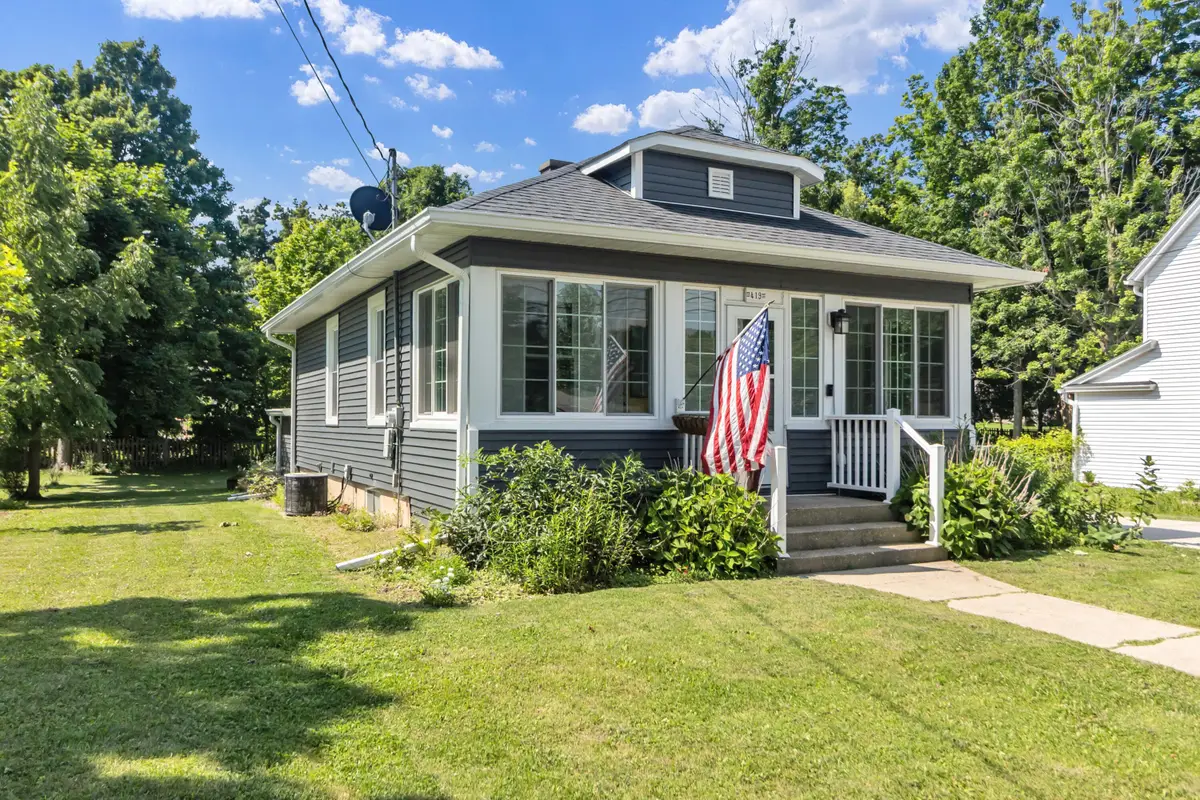 419 W Geneva St, Williams Bay, WI 53191 - #1