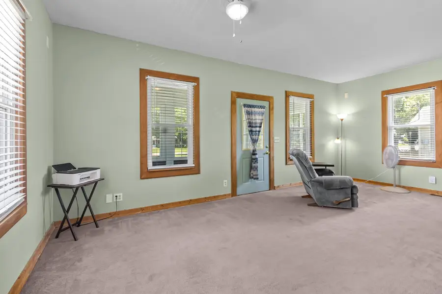 419 W Geneva St, Williams Bay, WI 53191 - #2