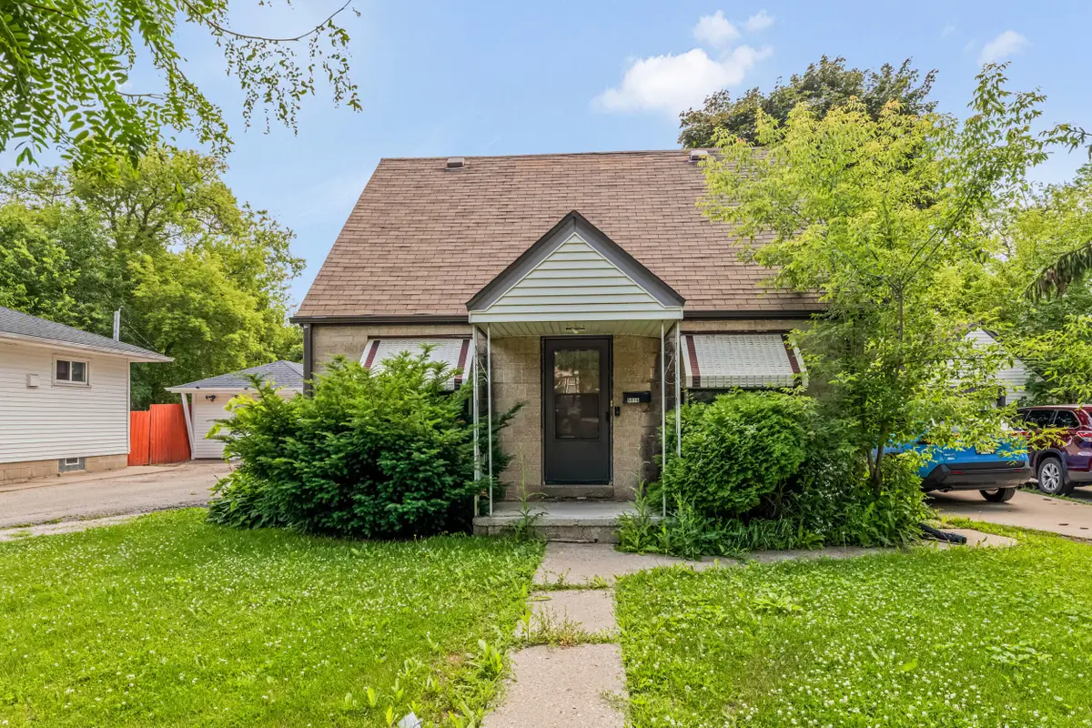 5016 N 49th St, Milwaukee, WI 53218 - #1
