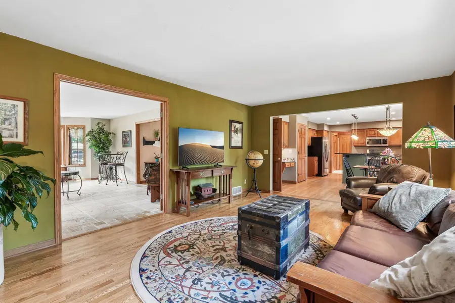 N106W7072 Dayton St, Cedarburg, WI 53012 - #3