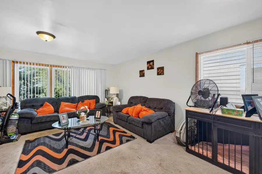 8624 W Hampton Ave, Milwaukee, WI 53225 - #2