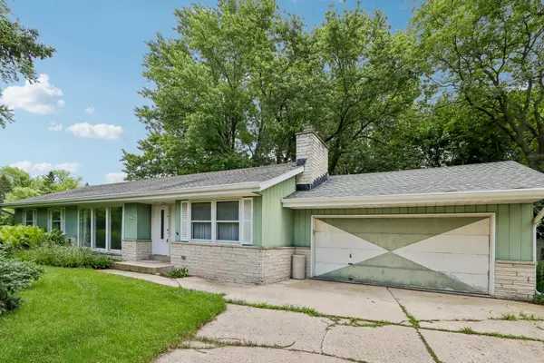 4765 W Willow Rd, Brown Deer, WI 53223