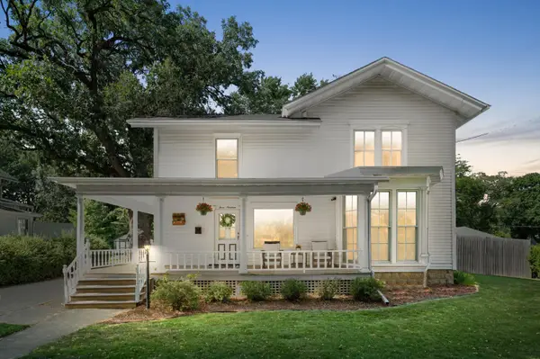 319 E Lake St, Lake Mills, WI 53551