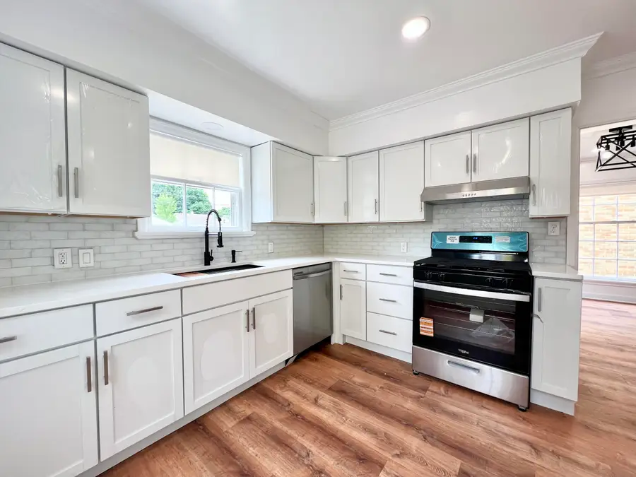2423 S 60th St, West Allis, WI 53219 - #3