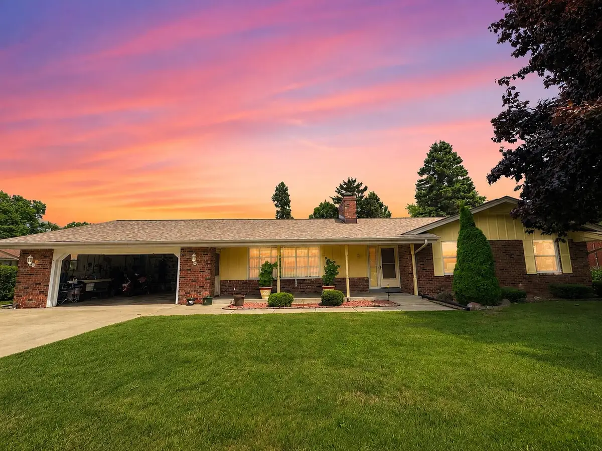 4215 Pennington Ln, Mount Pleasant, WI 53403 - #1
