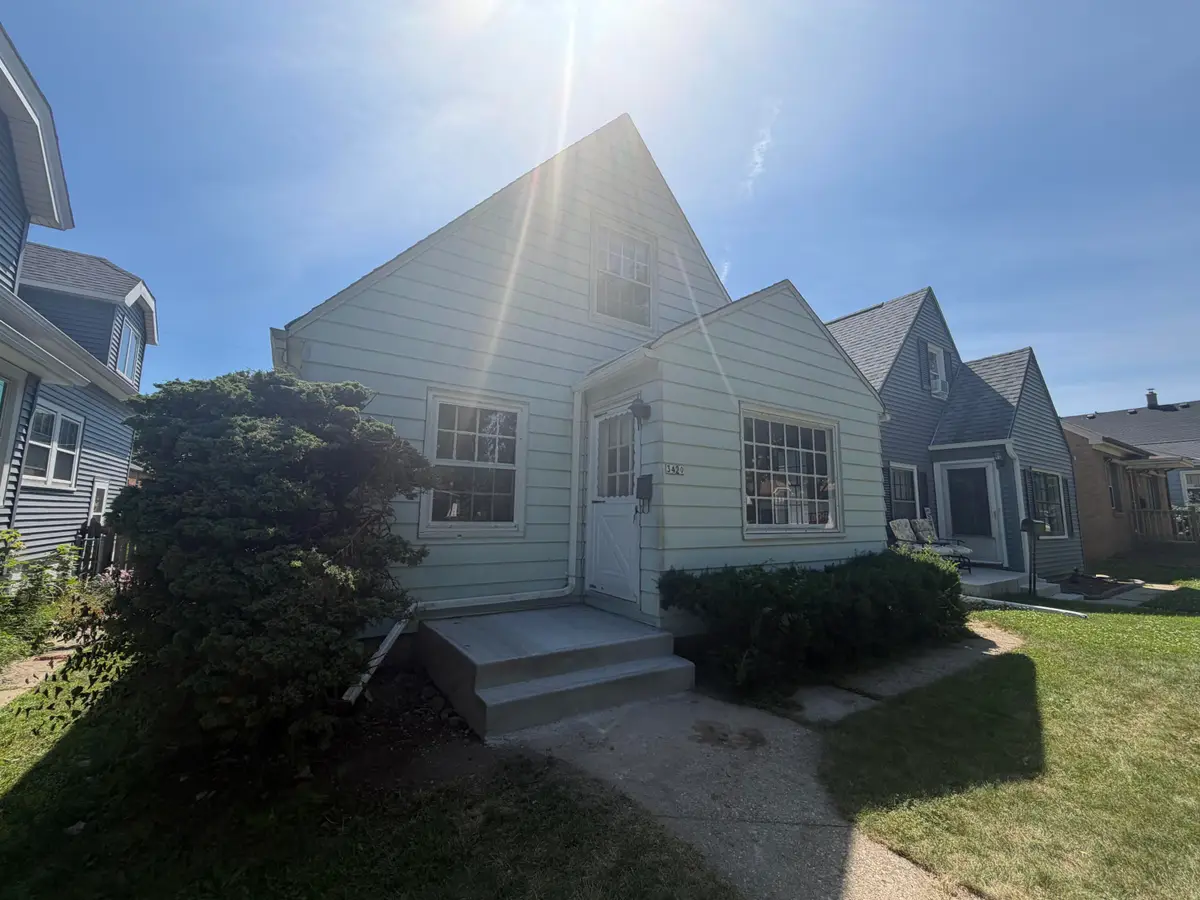 3420 S 17th St, Milwaukee, WI 53215 - #1
