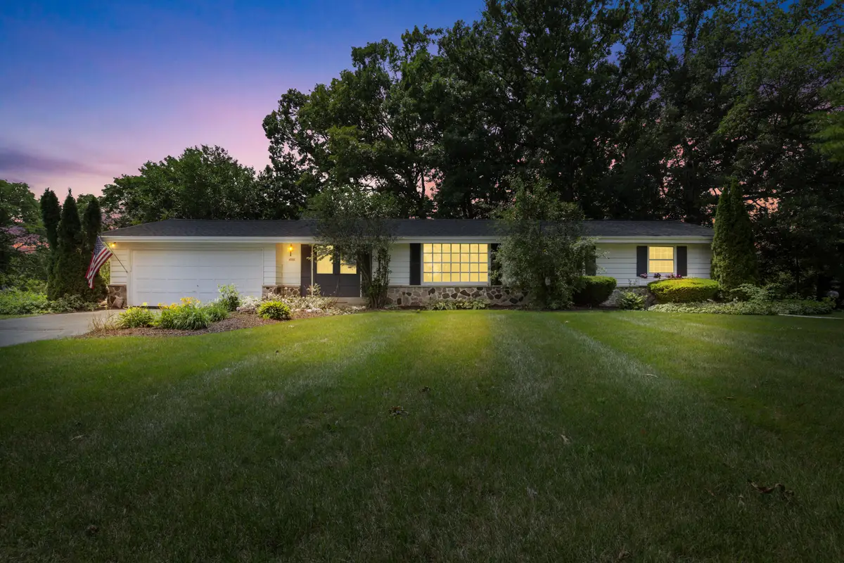 17755 Senlac Ln, Brookfield, WI 53045 - #1