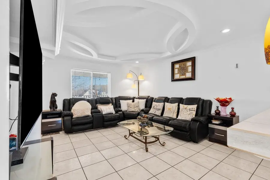 1963 S 7th St, Milwaukee, WI 53204 - #3