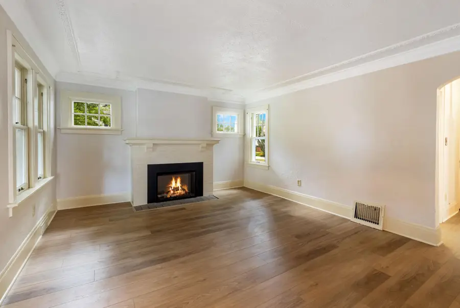 5901 N Shoreland Ave, Whitefish Bay, WI 53217 - #2