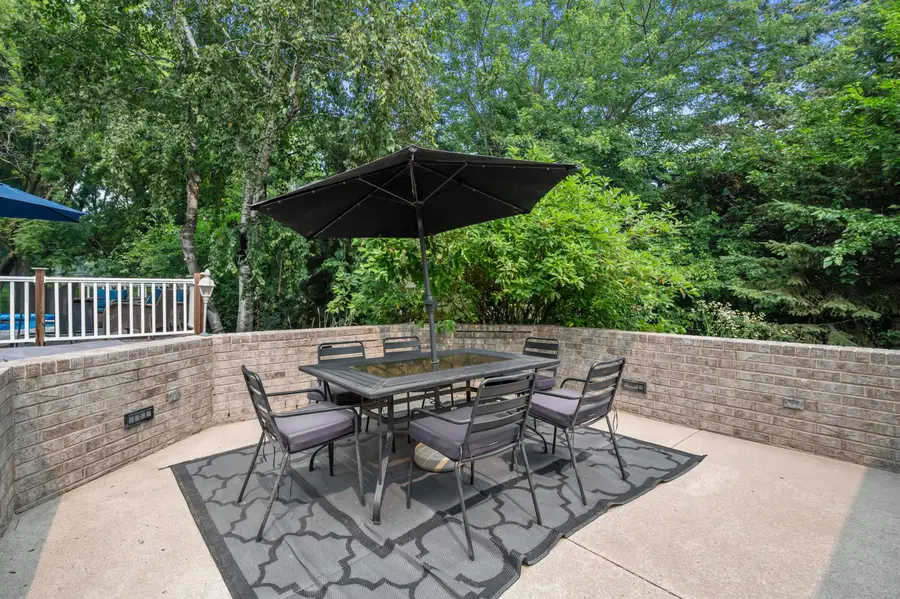 2816 Woodridge Ct, Waukesha, WI 53188 - #3