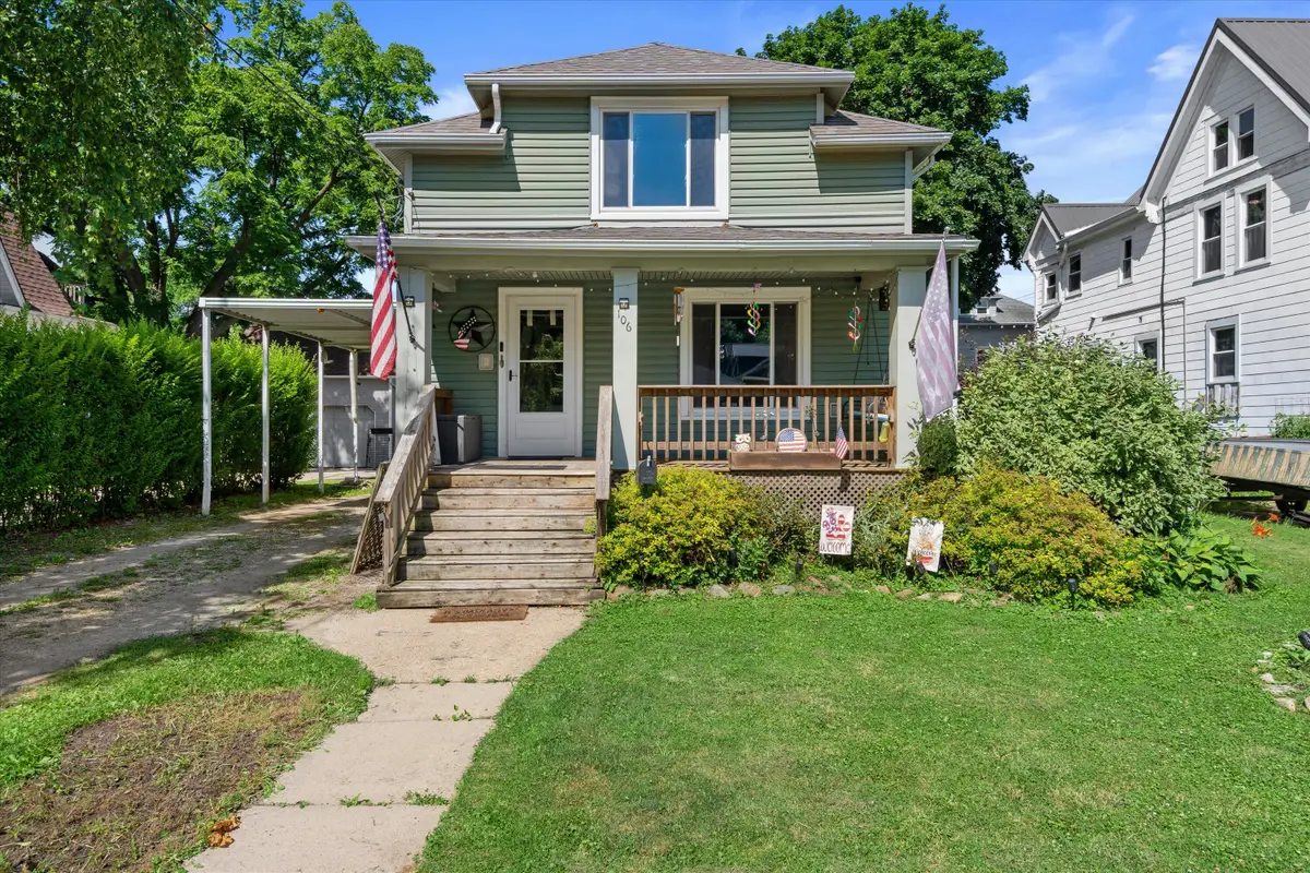 106 Juneau St, Horicon, WI 53032 - #1