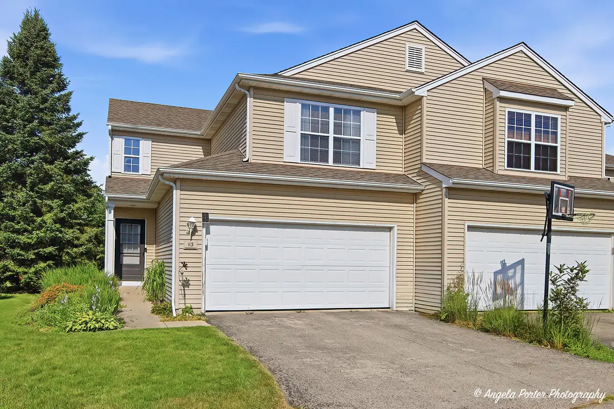 1400 Hunters Ridge Dr, Genoa City, WI 53128 - #1