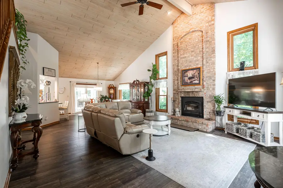 9380 S 15th Ave, Oak Creek, WI 53154 - #2