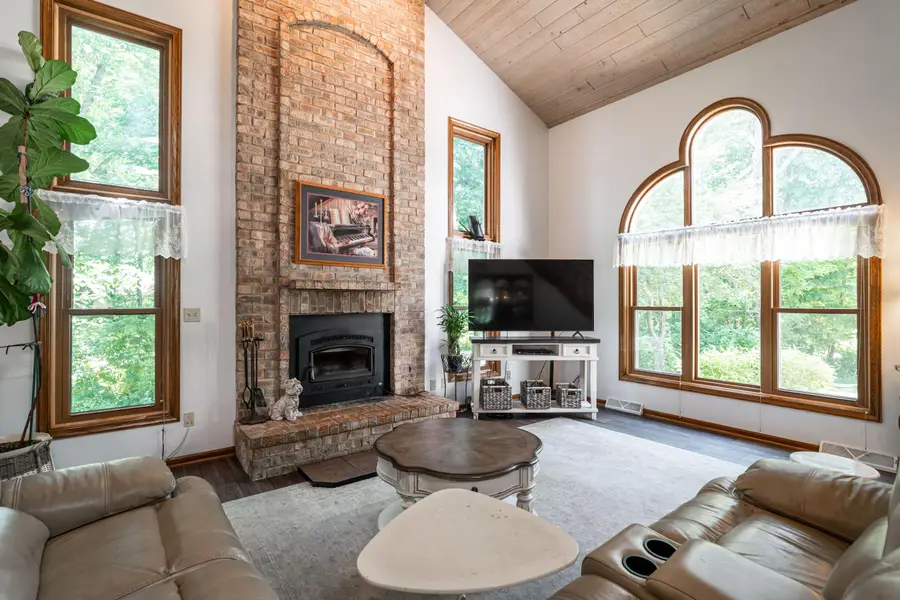 9380 S 15th Ave, Oak Creek, WI 53154 - #3