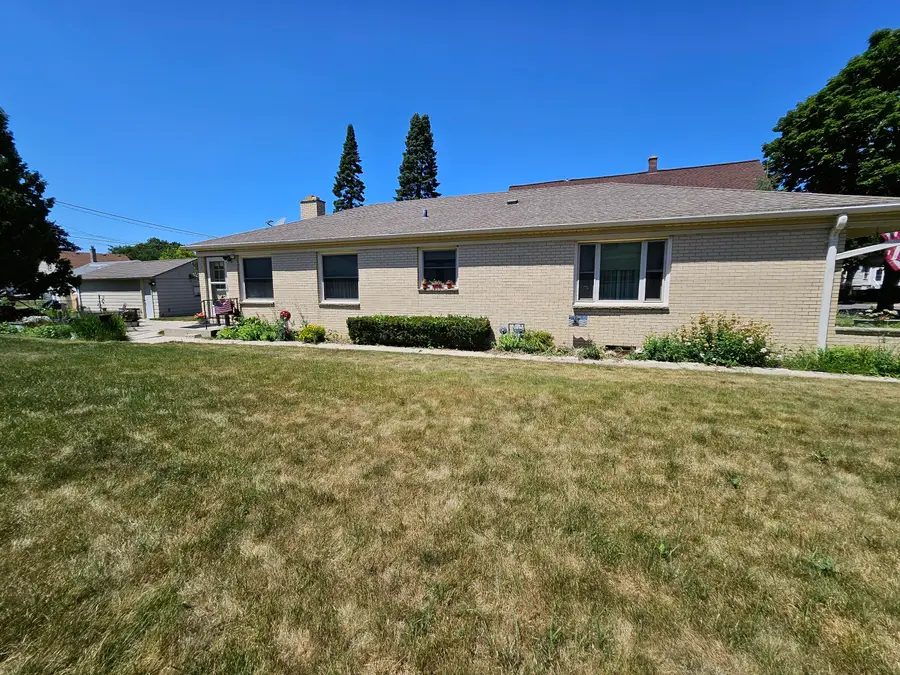 3255 S Austin St, Milwaukee, WI 53207 - #3