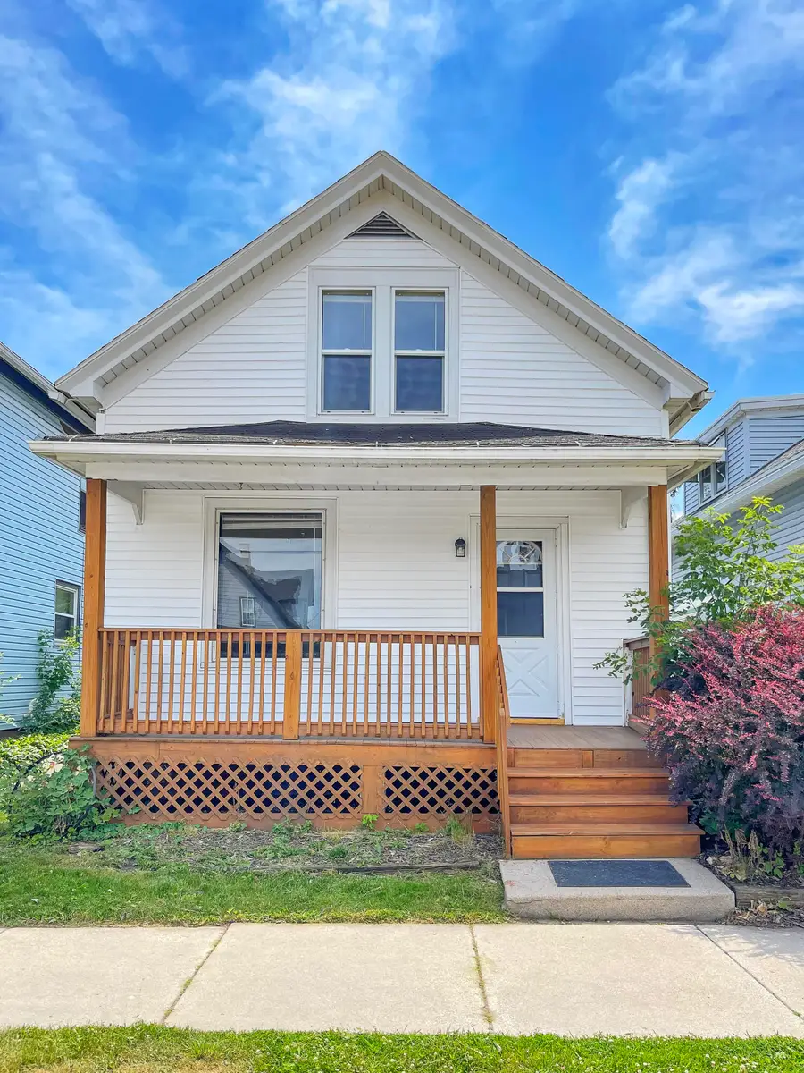 1629 Alabama Ave, Sheboygan, WI 53081 - #2