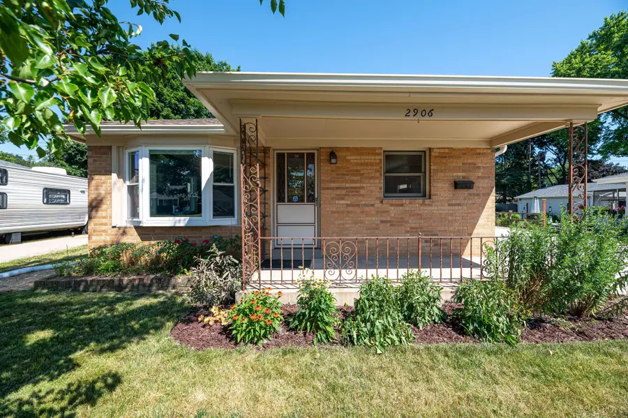 2906 Delaware Ave, Racine, WI 53403 - #2