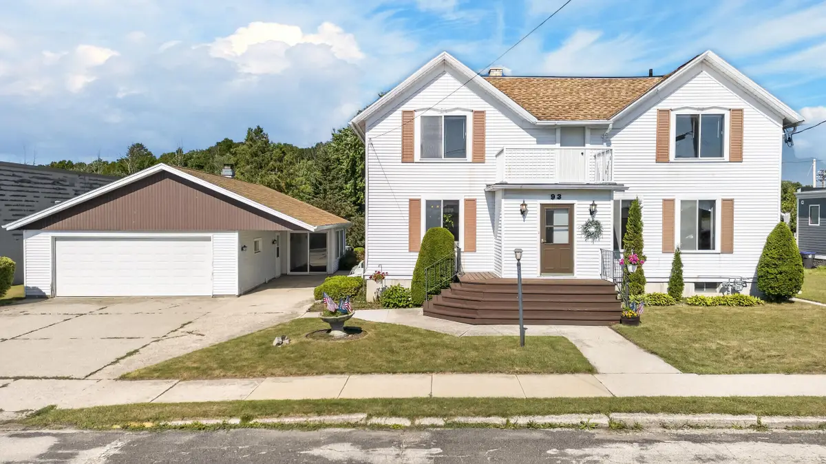 93 Bentert St, Random Lake, WI 53075 - #1