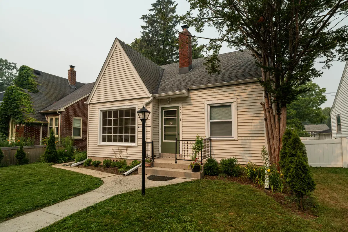 5231 N Bay Ridge Ave, Whitefish Bay, WI 53217 - #1