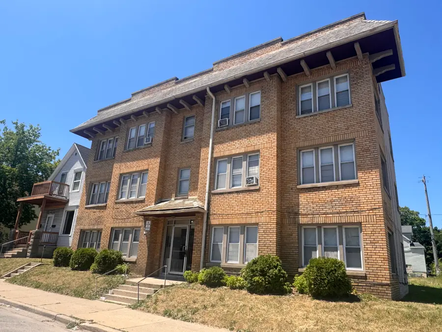2767 N Holton St, Milwaukee, WI 53212 - #2