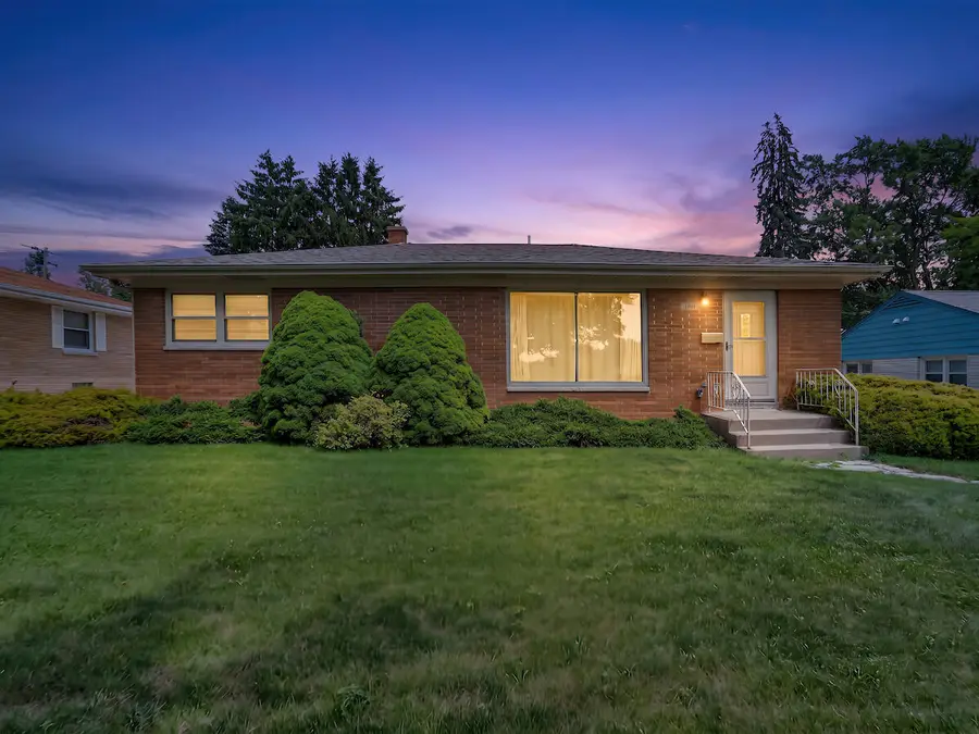 1001 Virginia St, Racine, WI 53405 - #3
