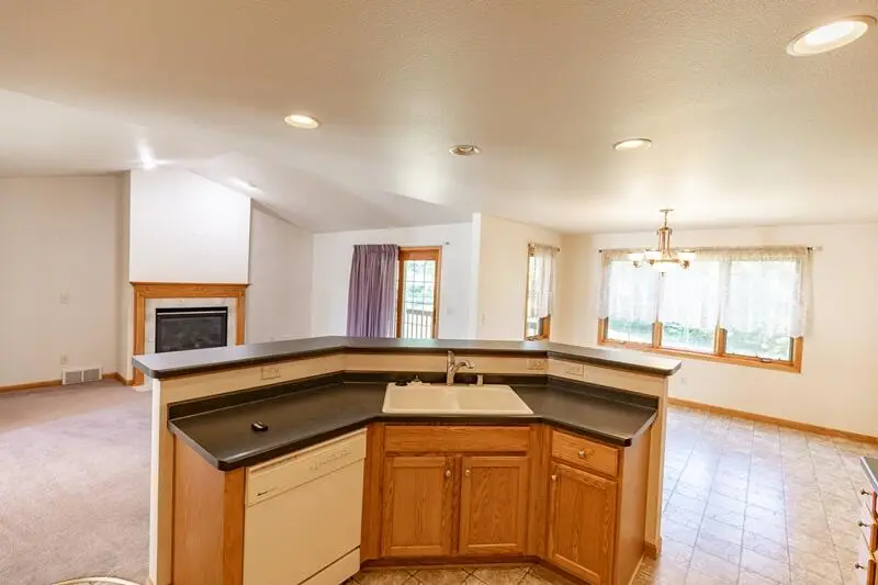 864 Eagles Way, Plymouth, WI 53073 - #3