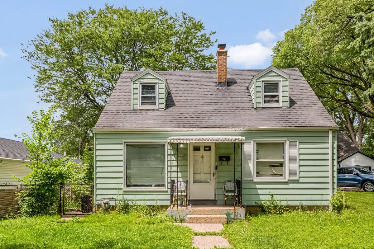 6033 N 38th St, Milwaukee, WI 53209 - #1