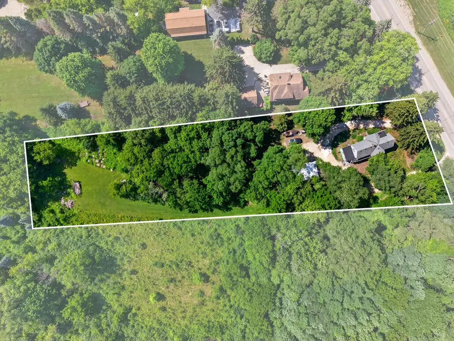 10612 N Cedarburg Rd, Mequon, WI 53092 - #3